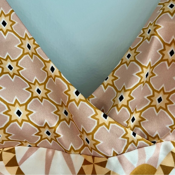 House Of Harlow 1960 X Revolve NWT Boho  Satin Cut Out Dress Retro Print Small - Picture 12 of 16